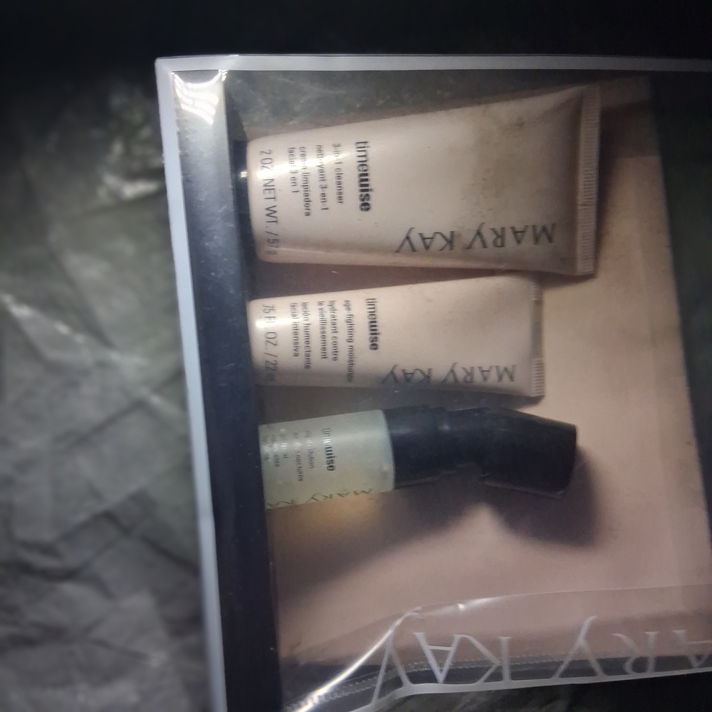 Mary Kay Cream Primer Makeup Base